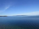Море и острова

Первая встреча с морем и солнцем произошла у нас при переезде на пароме на остров Раб, где мы провели четыре незабываемых дня. Адриатическое море считаетс