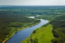 Daugavas ielejā posmā no Krāslavas līdz Naujenei dibināts dabas parks, lai saglabātu unikālo un savdabīgo Daugavas vidusteces ielejas ainavu, augu un dzīvnieku sugu biolo