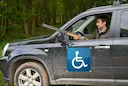 La chasse en France: une activité ouverte aux personnes en situation de handicap 

La chasse est une activité accessible aux personnes handicapées grâce à des aménagement