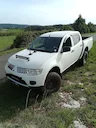 Cause personne pas sérieuse je remet mon annonce : 

A vendre L200 kb4 
double cabine 
 2011/2012
136 CV
154000 kms peu evolutif
Rehausse +5
2 jeux de jantes
Contrôle tec