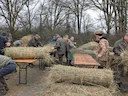 Brière: les chasseurs fabriquent 250 nids pour protéger les oiseaux du marais 

Une cinquantaine de chasseurs de gibier d’eau se sont retroussé les manches samedi 7 févri