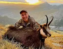 🇺🇸 As hunters, we are witnesses of the beautiful landscapes that nature has to offer, and to be able to connect with such a great Alpine Chamois in a place like this is