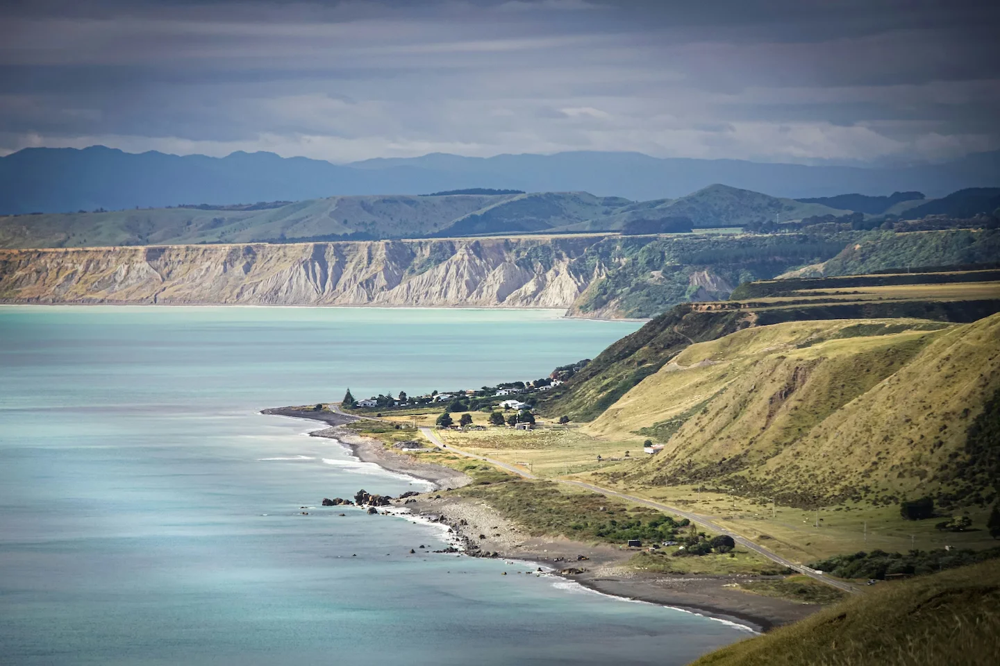 Hunting in the Tongariro National Park region, iconic terrain meets big game: features, demographics, seasons and legisl…