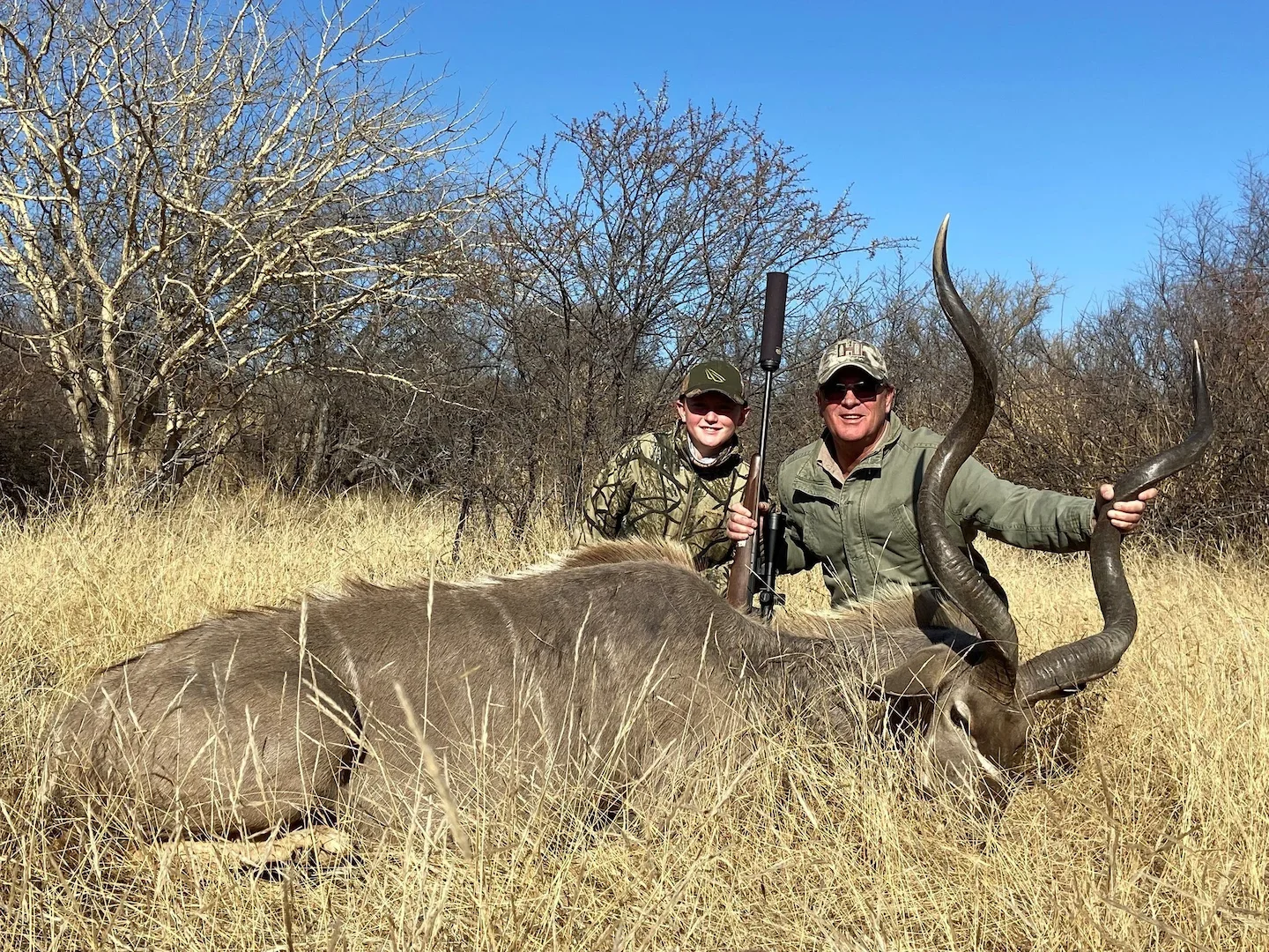 Hunting in Save Valley, Zimbabwe: Unveiling Geographical Characteristics and Exploring Types of Hunting in Save Valley…