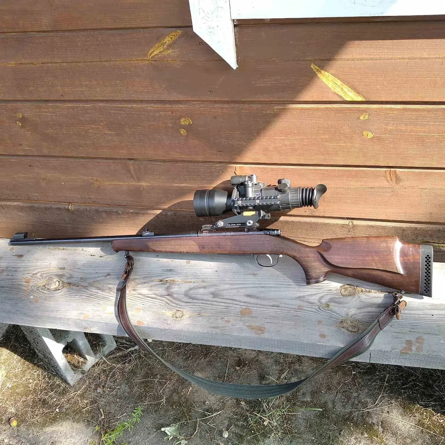 Review of CZ-550 Rifle in .30-06 Caliber As an avid hunter with