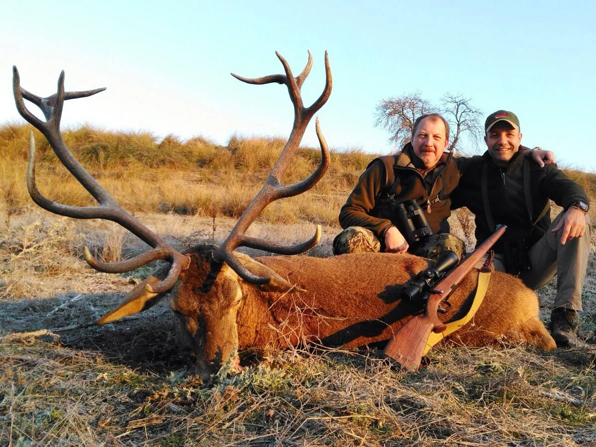 Jagd im Val-de-Ruz (Kanton Neuenburg, Schweiz): Merkmale, Jägerschaft, Jagdstrategien, Wildarten, Jagdsaisons, Verbände,…