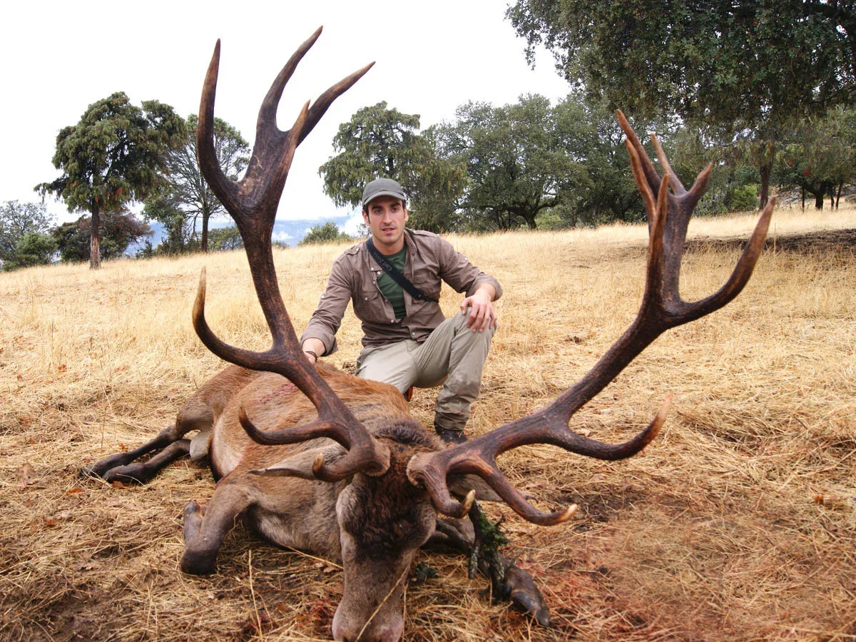 Jagd im Bezirk Schleitheim (Kanton Schaffhausen), Schweiz: Landschaftsbild, Bevölkerung, Jagdansätze, Wildbestand, Jagdz…