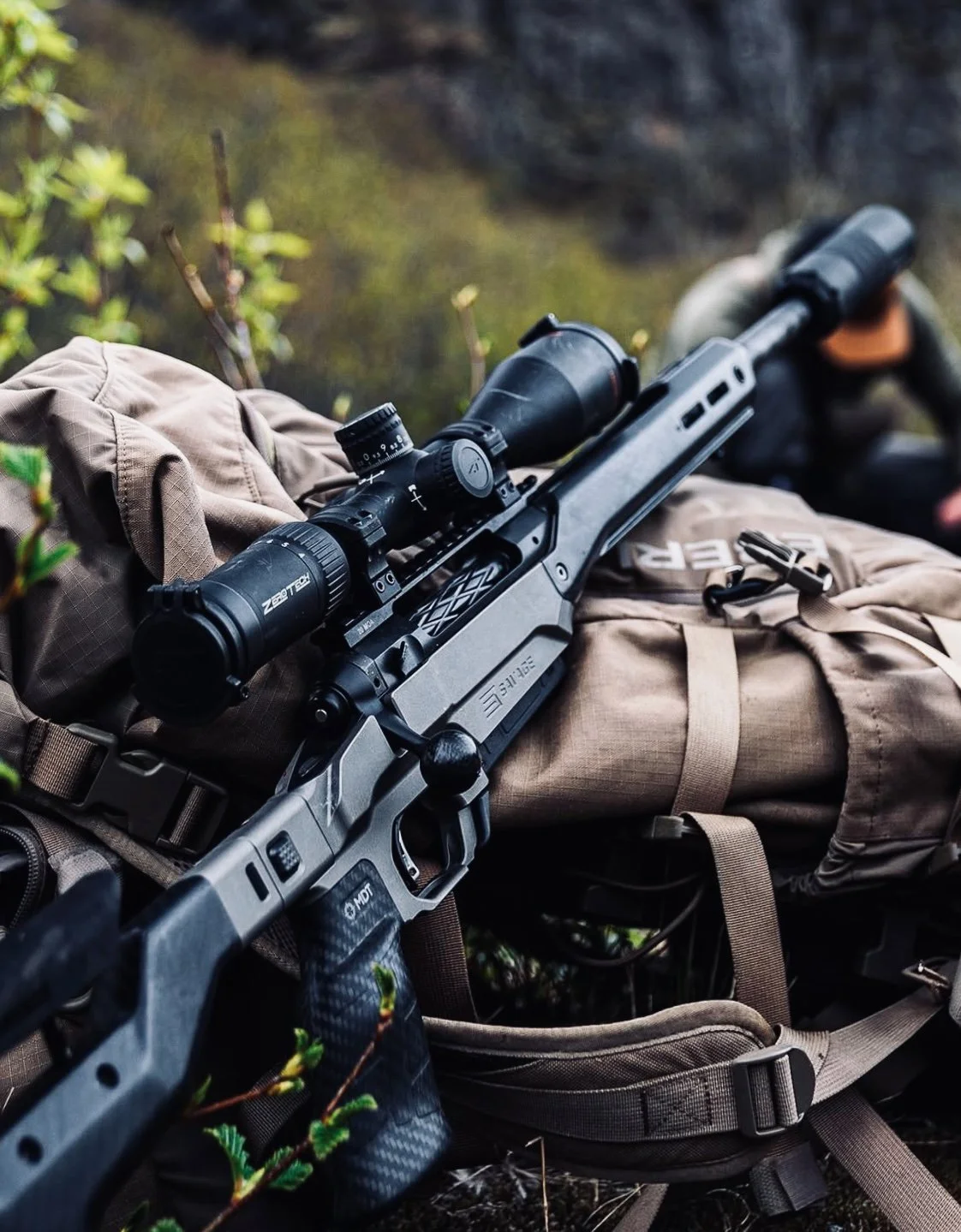 Savage 110 Ultralite Elite Review – Specs, Ballistics, Price, Accuracy & Hunting Rifle Guide
