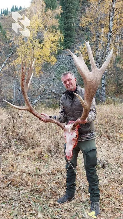Tien Shan Maral, Hunting in Kazakhstan