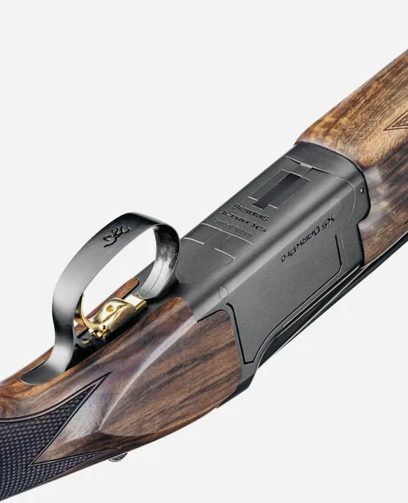 Browning Ultra XS Dark Pro Limited Edition Review: Best Over-and-Under Shotgun for Hunting and Sporting Clays.