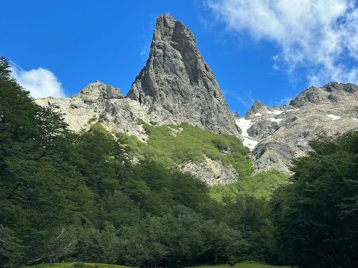 Jagd in Vaduz (Liechtenstein): Geografische Gegebenheiten, Jägerdemografie, Jagdtechniken, Gesetze, Bräuche, Traditionen und Interessante Fakten
Die Jagd im Fürstentum L