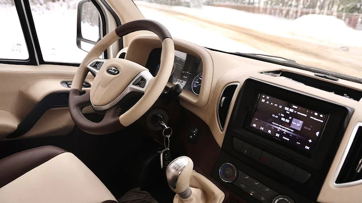 Автодом «Купава» 273140 на базе шасси МАЗ-365022