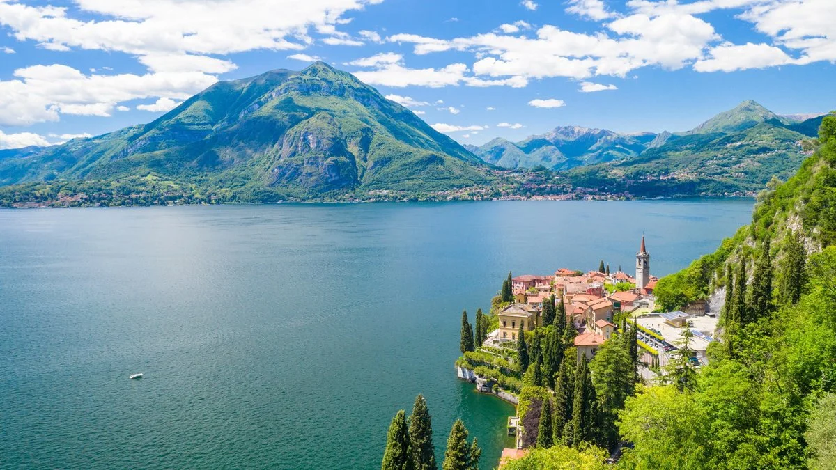 Caccia nella Riserva del Lago di Como: Tra Acque Cristalline e Selvaggina Preziosa - Guida per un'Aventura Indimenticabile

La Riserva del Lago di Como, situata in Lombar