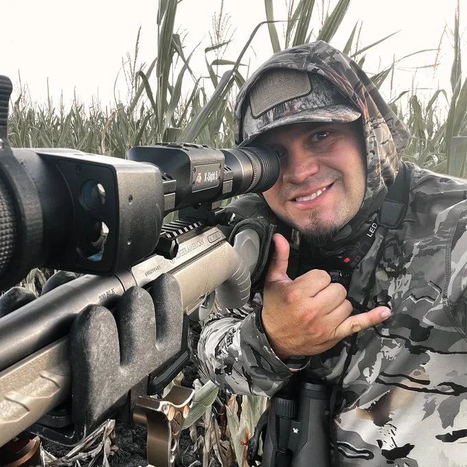 Meet Tony Montoya, our skilled ambassador, ready for the hunt with the X-Sight 5 on his rifle. Its Ultra HD 4K resolution and advanced optics ensure no detail is missed,