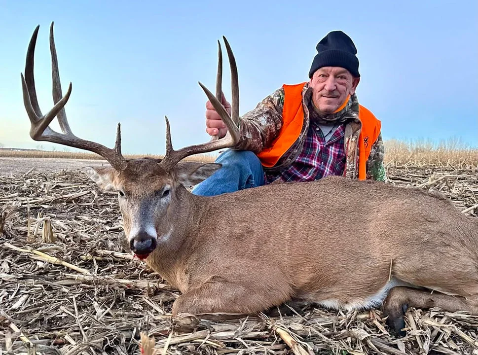 Don & Kandi Kisky — Icons of white-tailed deer hunting in Iowa: trophies, strategy, and family philosophy

Don and Kandi Kisky are Iowa-based whitetail hunting experts an