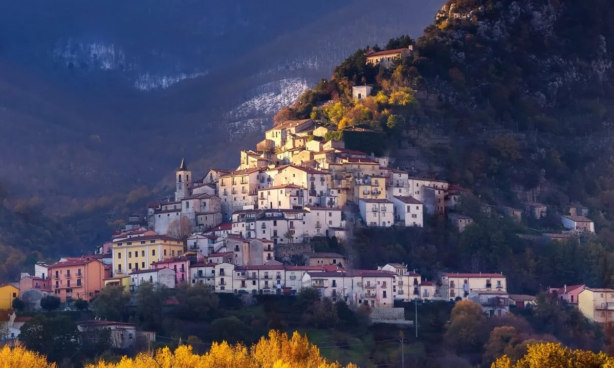 Hunting in MOLISE:  Clubs, Laws and Legislation, Communities and Demographics