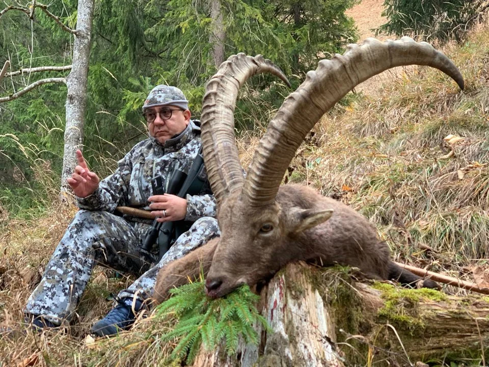 Die Jagd im Raum Leoben: Jagdmethoden, Merkmale, Jägerschaft, Wildtierpopulationen, Zeiträume, Vorschriften, Jagdverbände, Jagdgepflogenheiten, Details       

Jagdmethod