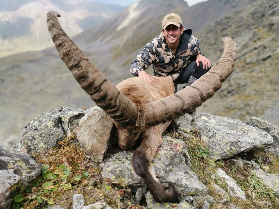 Jagd im Broye (Kanton Freiburg), Schweiz: Merkmale, Bevölkerung, Jagdansätze, Wildleben, Jagdperioden, Vereine, Bestimmu… Jagd im Broye (Kanton Freiburg), Schweiz: Merkmale, Bevölkerung, Jagdansätze, Wildleben, Jagdperioden, Vereine, Bestimmu…