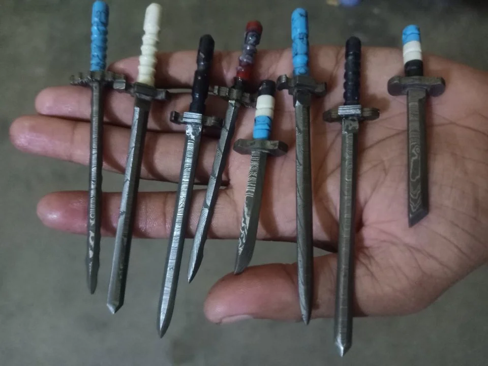 Mini knife