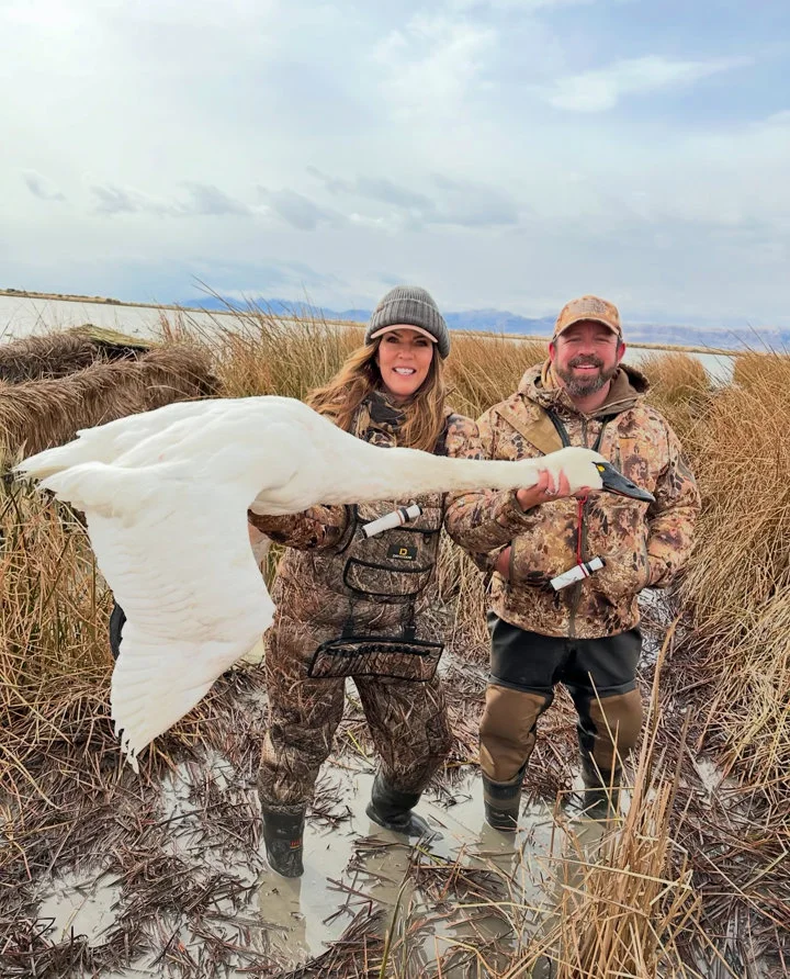 Jana Waller Bair: Bowhunter, TV Host, Conservationist — A Leading Female Voice in Big Game Hunting
Who is Jana Waller Bair?
Jana Waller Bair is a renowned big game hunt