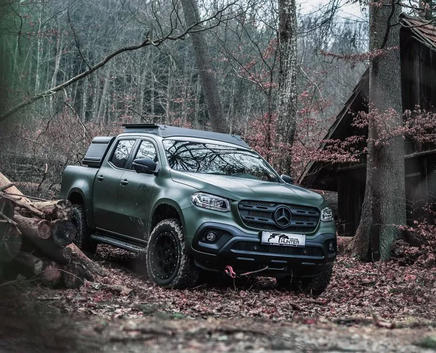 MAYBE THE BEST CAR FOR HUNTING – NEW MERCEDES-BENZ GRUMA HUNTER


If you and your hunting party roll up in a Honda Civic, you better plan on parking it and hoofing it for