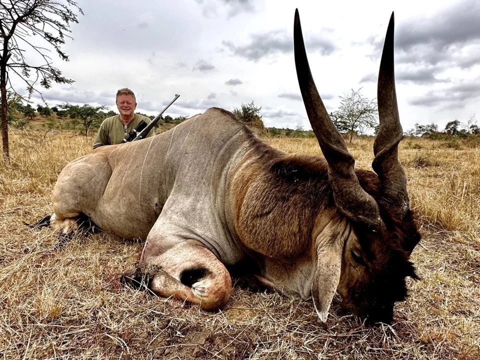 Lake Kyoga Hunting in Amolatar Uganda: Sitatunga Swamps, Waterfowl & Authentic Iteso Fishing-Hunting Traditions
Geographical Features and Natural Landscape
Amolatar, a