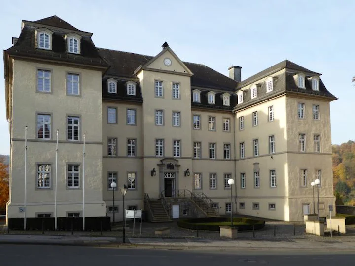 Wolf „Milan“ Abschuss gestoppt – Verwaltungsgericht Arnsberg kippt Jagdg Genehmigung

Worum geht es?