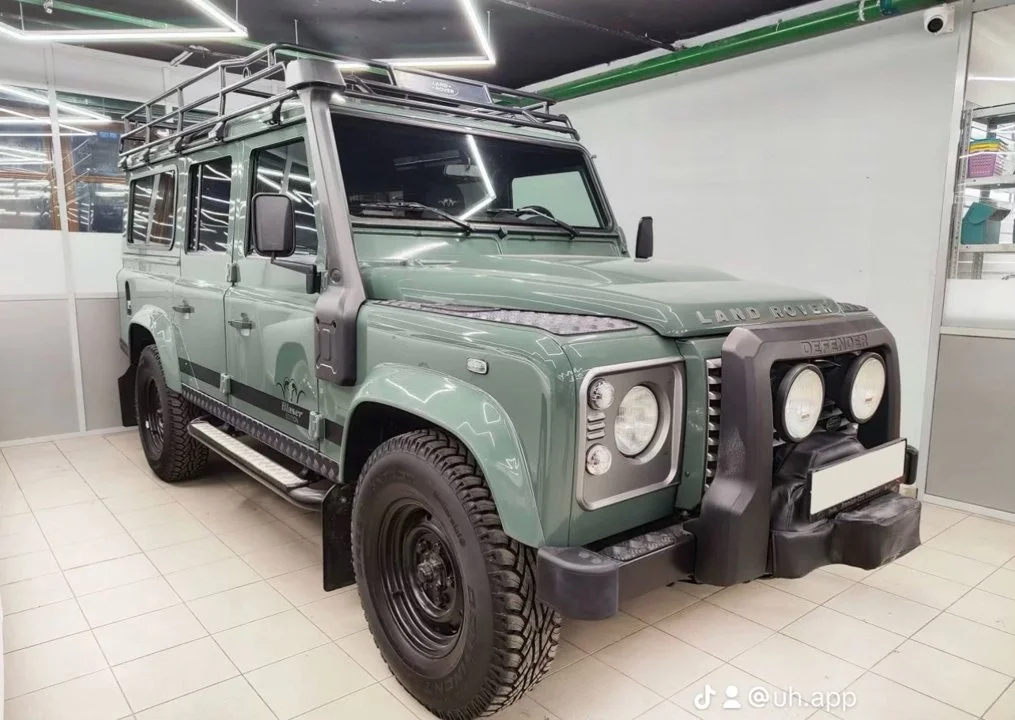 The Land Rover Defender Blaser Edition (1 of 100) - Ultimate Off-Road Luxury