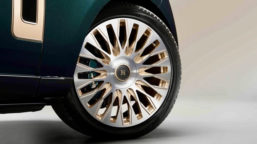 Overfinch Range Rover Holland & Holland Edition: Where Bespoke Luxury Meets the Hunt