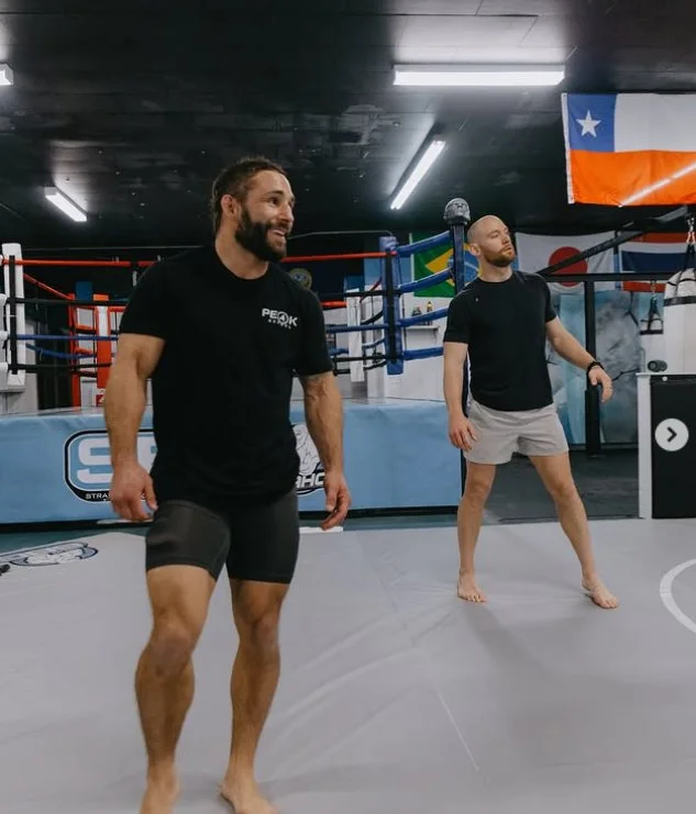 Chad Mendes: Bow Hunting, Wilderness, and Life After the UFC

Former UFC fighter and bow hunter - who is Chad Mendes?

Chad Mendes is a former professional UFC fighter wh