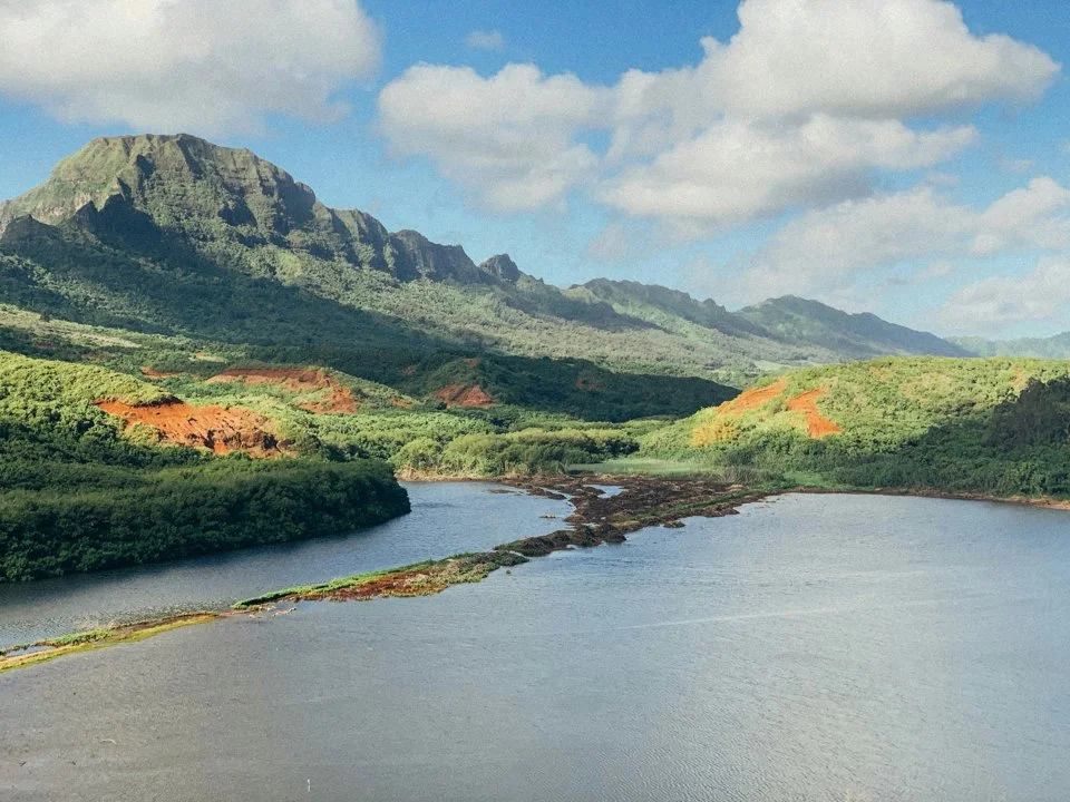 Hawaii Axis Deer Hunts: A Tropical Hunting Adventure in USA: know more about local hunting community, laws, clubs and hunting seasons
Geographical and Natural Features f